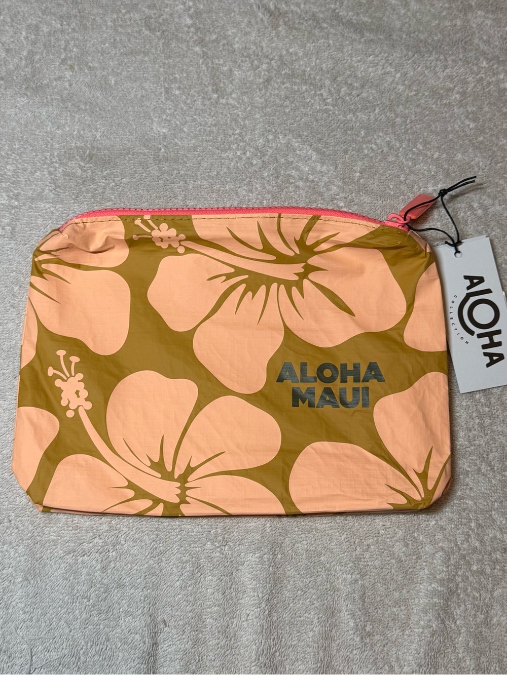 NWT MAUI EXCLUSIVE Aloha Collection Small Pouch Hana Hou Coral/Hot Mustard Print
